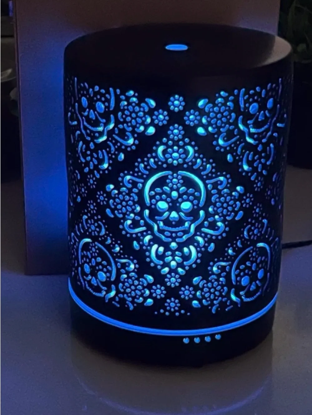 Black Skull Pattern Ceramic Aroma Diffuser/ humidifier- Unbranded